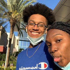 Meet your Posher, Isaac